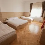 Guest house Postojna Rooms 3*