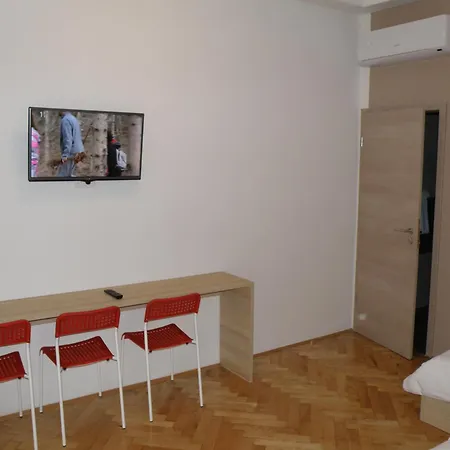 Postojna Rooms Πανσιόν Postojna