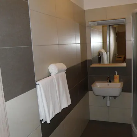Postojna Rooms 게스트하우스