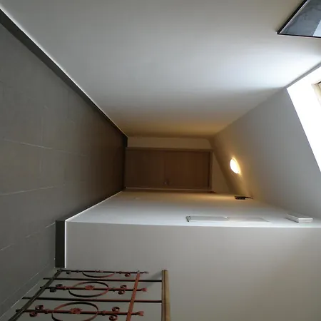 Postojna Rooms 3*