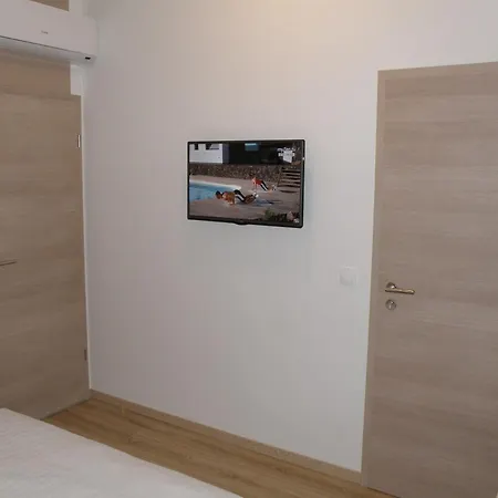 Postojna Rooms 포스토이나